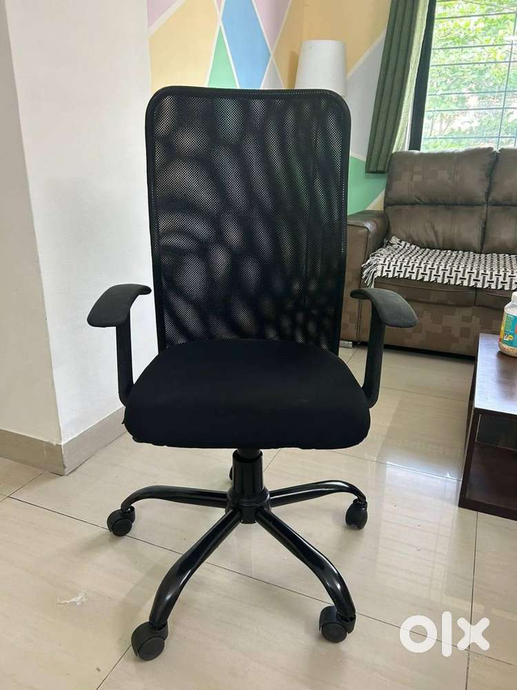 Basic Net Office Chair For Sale
