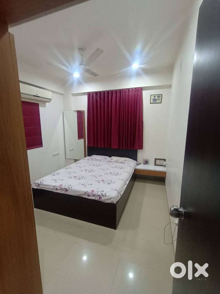For Sell 2BHK Semi Furnished Flat, Thaltej