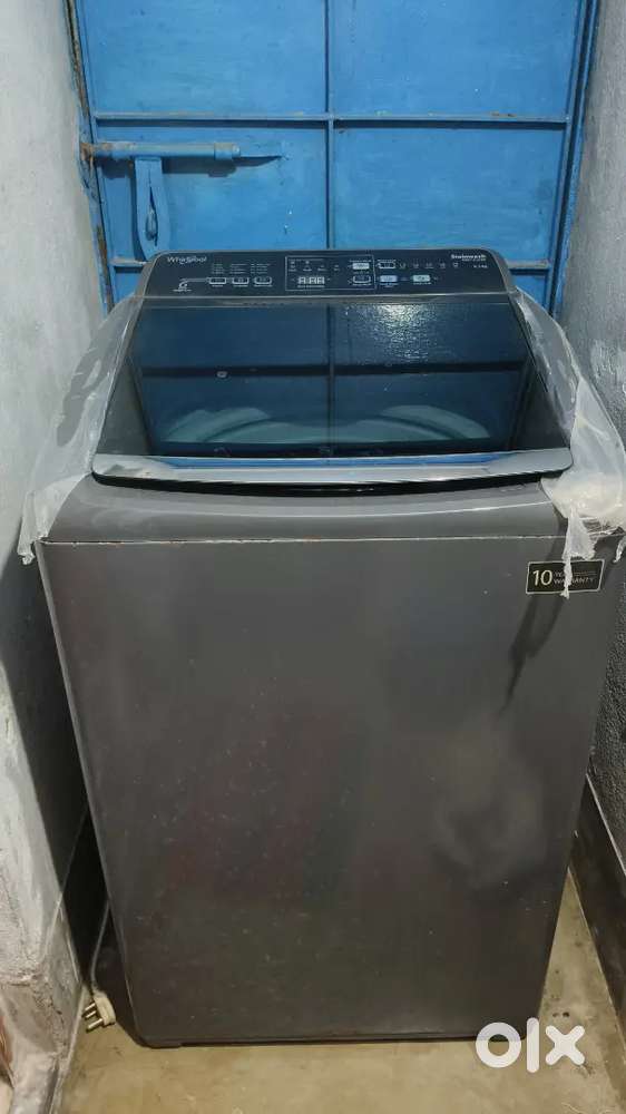 Whirlpool 6.7kg topload washing machine