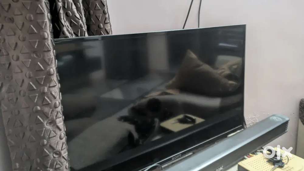 Sony  kdl-32w700c tv