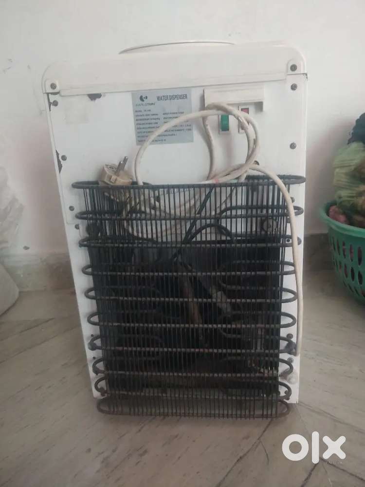 Dispensar watar cooler