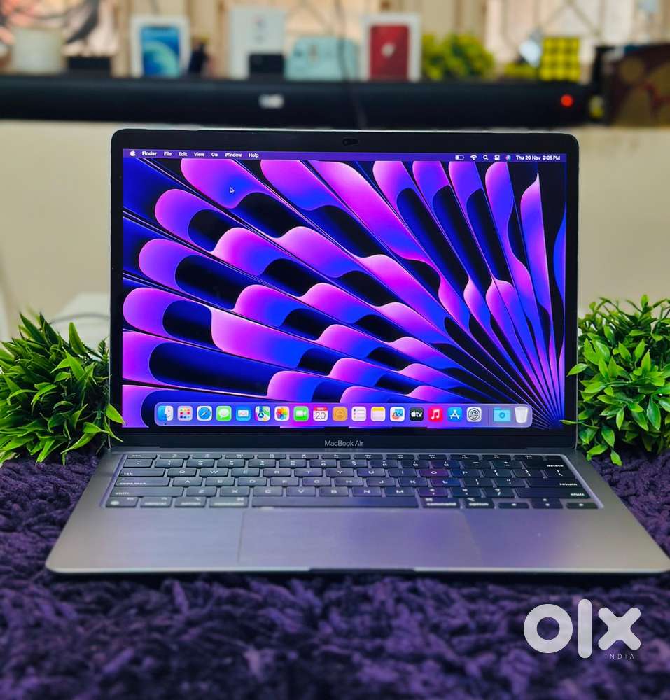 BRAND NEW MACBOOK AIR M1 CHIP 13Inch 8GB RAM 256GB SSD