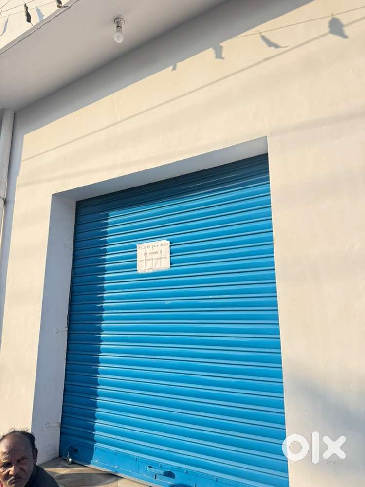 10*9 ki dukaan kiraye ke liye avilable h, shivpur