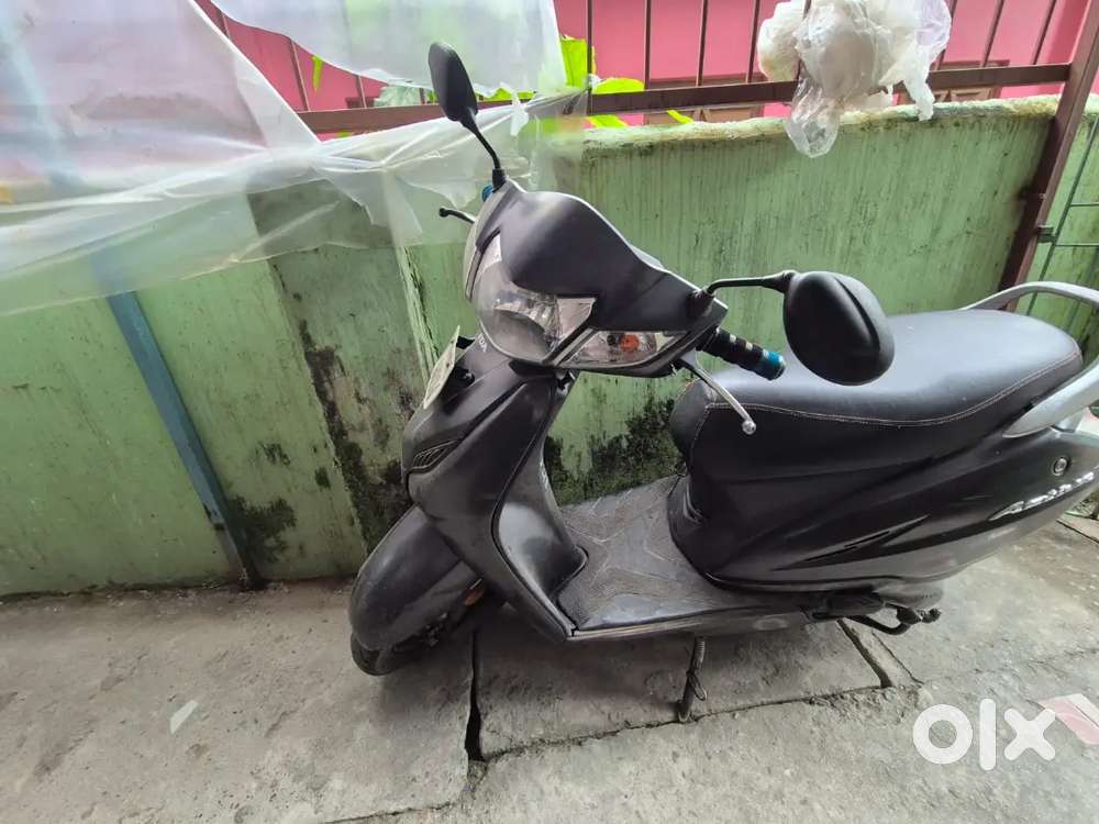 Activa 4G, Urgent Sell