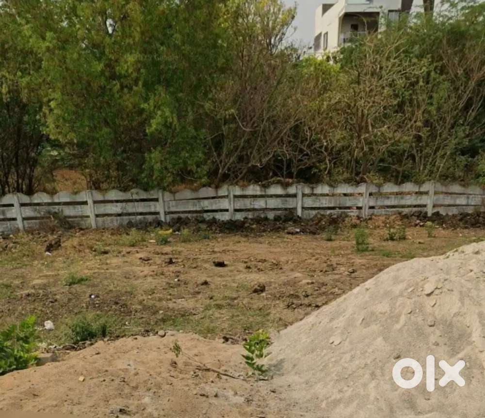 300 sqyards HMDA plot with  g+1 hous permison ner jana priya htl srd x