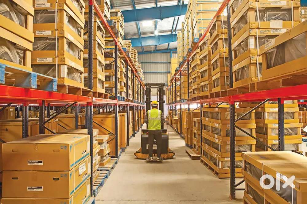 Warehouse associate
