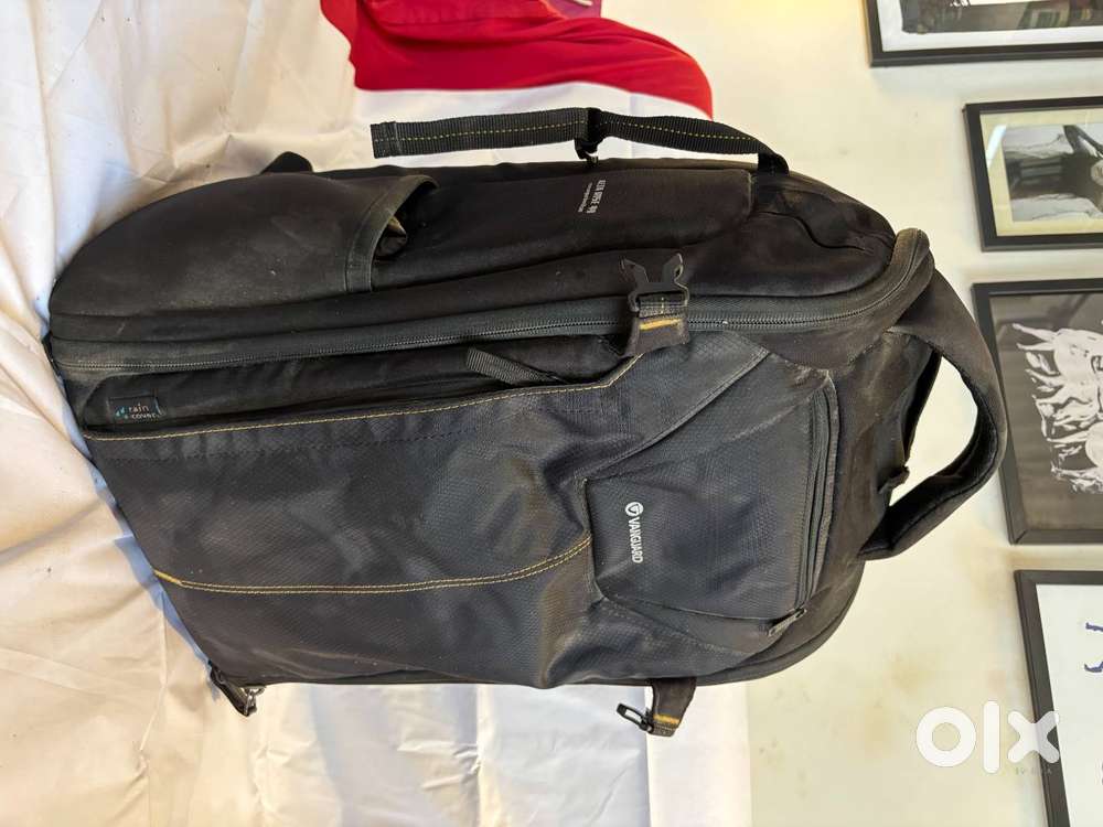 Vanguard Alta Rise 49 Camera Backpack (Black)