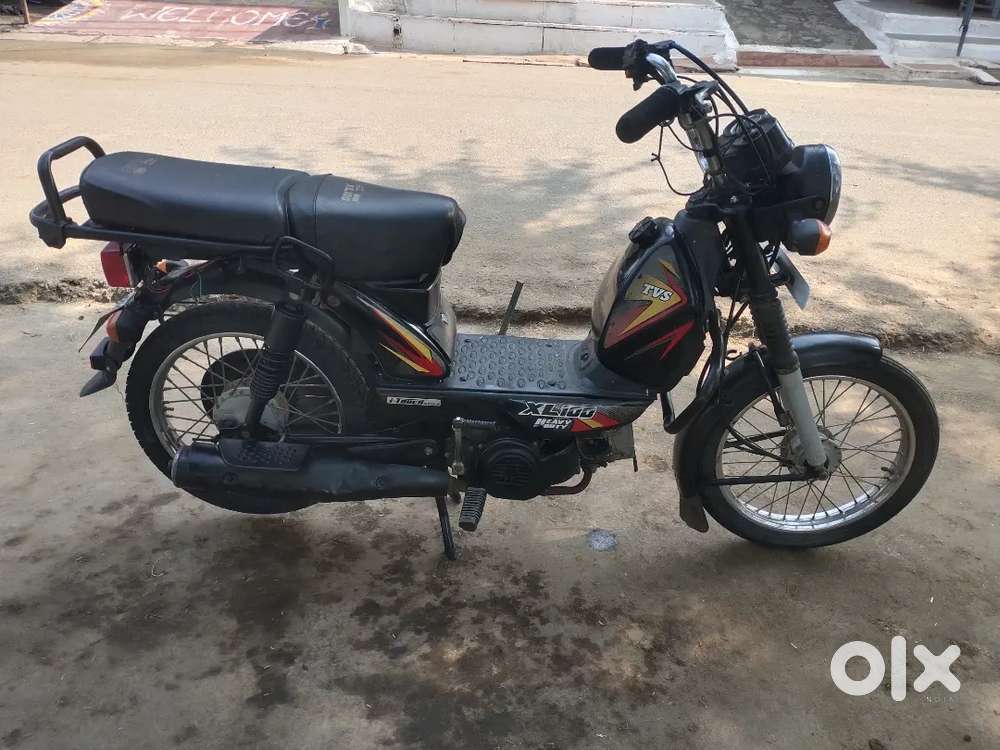 TVS XL 100