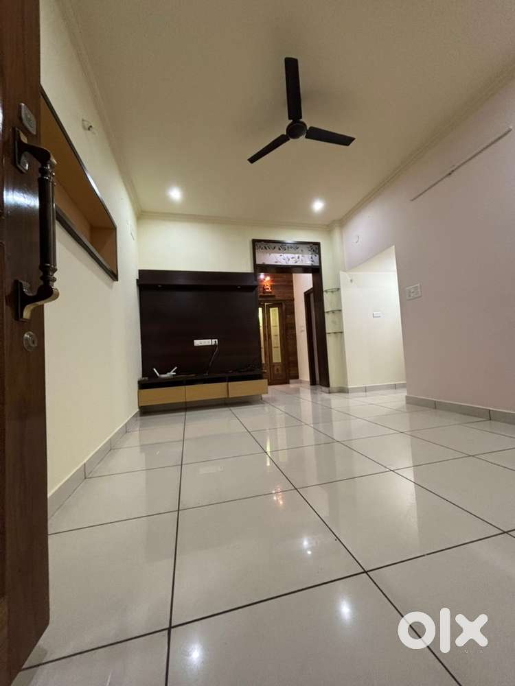 Mini flat for rent ground floor, 2bhk