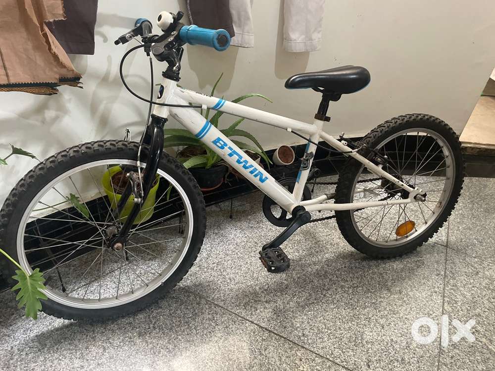 Very very less used bicycle and bought up from Decathlon