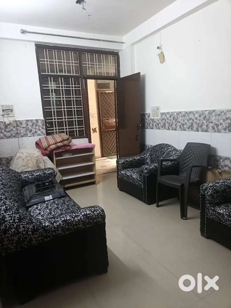 2 BHK FULL FURNISHED FLAT IS AVAILABLE FOR RENT WITH PARKING