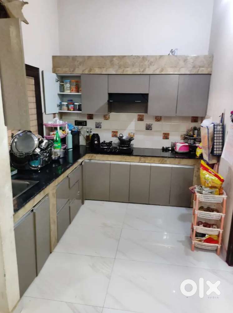 Gate Band Society 111 Gaj New Duplex Luxurious House Pilibhit Road