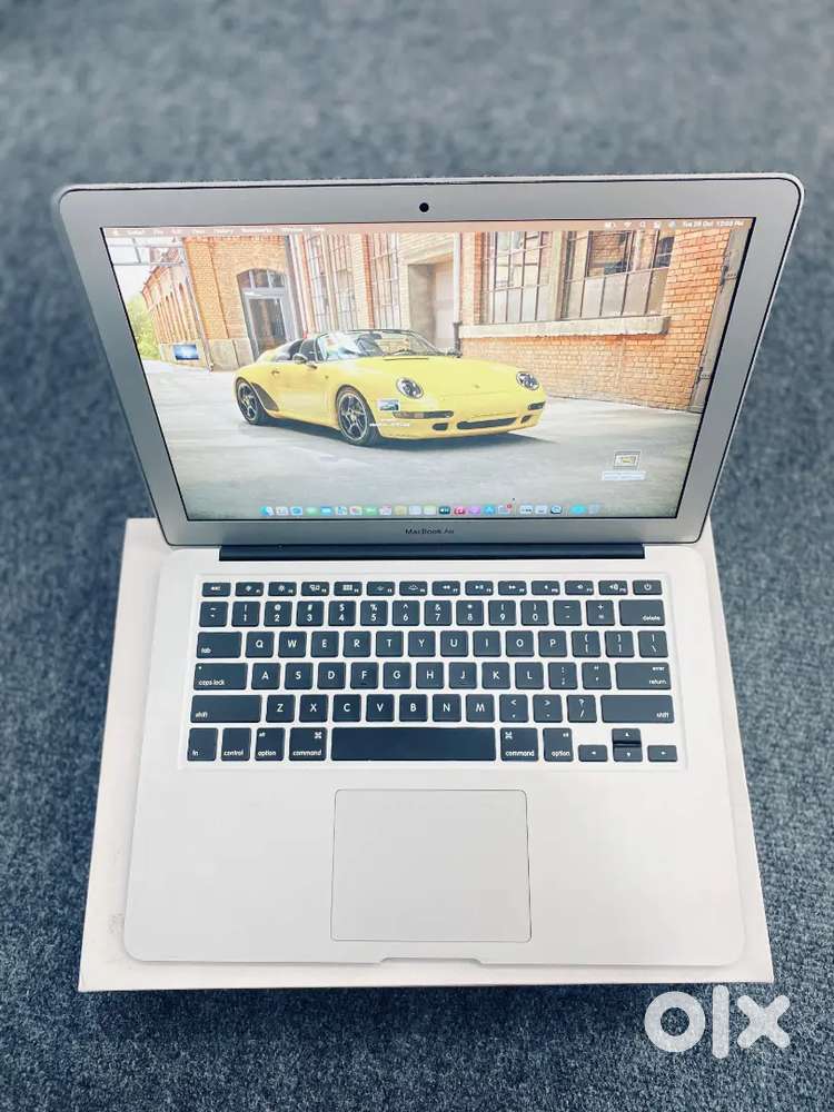 MacBook Air (13-inch, i5,2017,8/256) with box