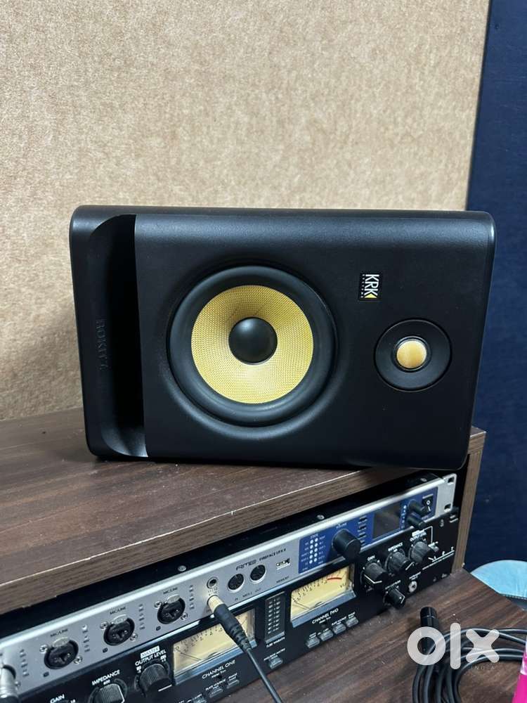 Krk rockit 7 g4 used in home studio