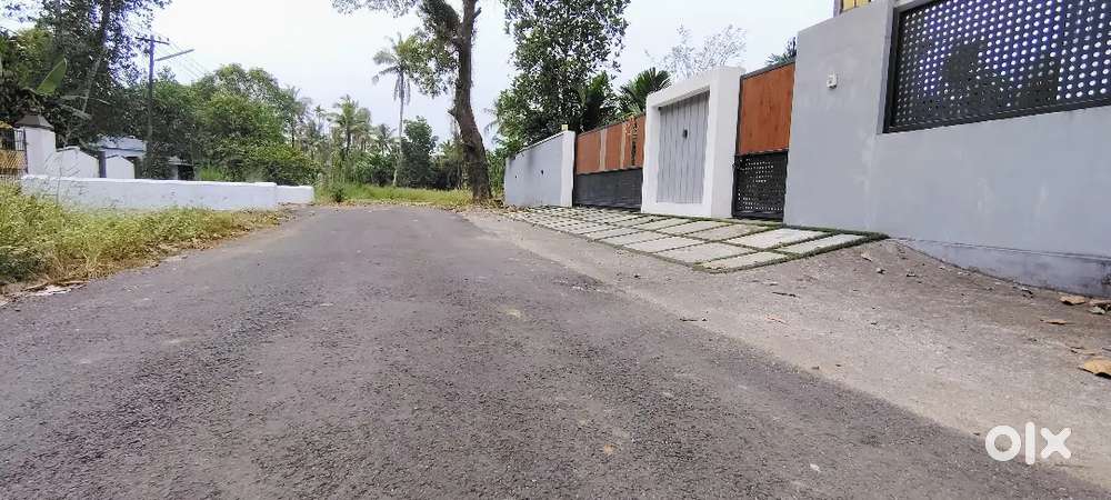 7 CENT RESIDENTIAL PLOT FOR SALE AT NEAR APOLLO HOSPITAL KARUKUTTY