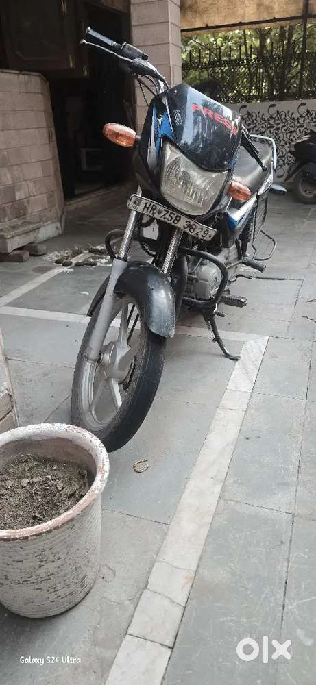 Bajaj ct 100 self start