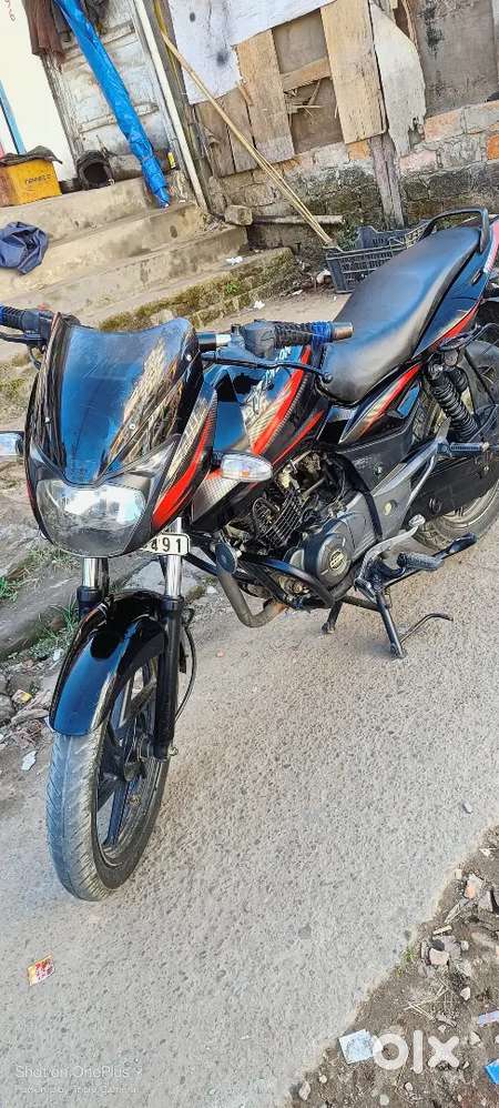 Pulsar 150 BS4