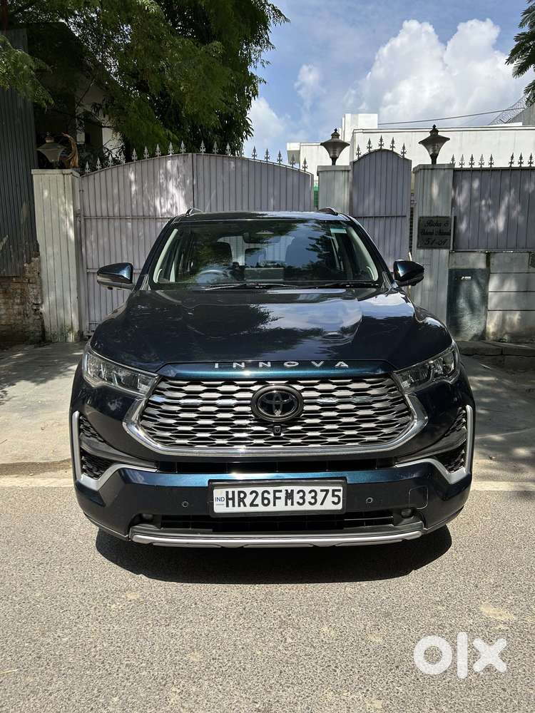 Toyota Innova Hycross 2.0 ZX (O) Hybrid 7 STR, 2024, Petrol