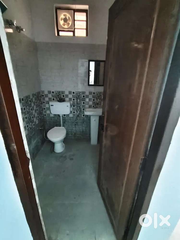 Need roommate for 2bhk