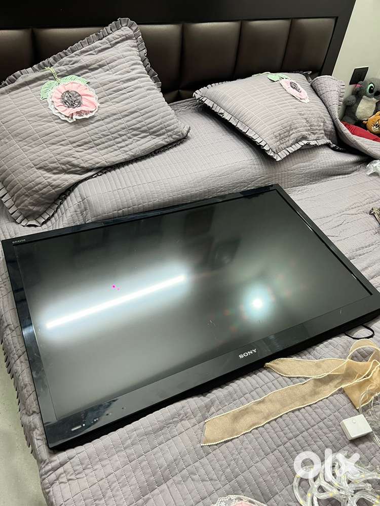 SONY 42 INCH LED TV WITH AMAZON FIRE TV STICK