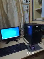 DESKTOP COMPUTER