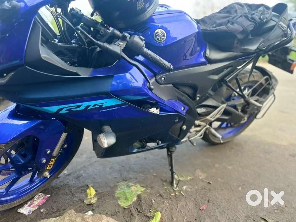 R15v4 Aps blue colour