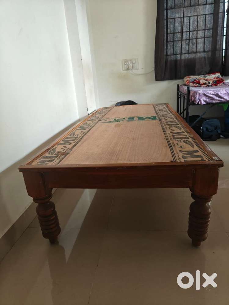 Solid Wooden Diwan / Single Bed in Excellent Condition