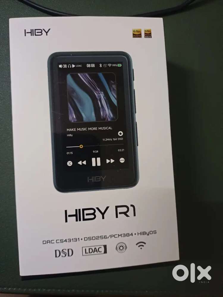 HI BY R1 HI RES AUDIO PLAYER -NEW CONDITION IN WARRANTY
