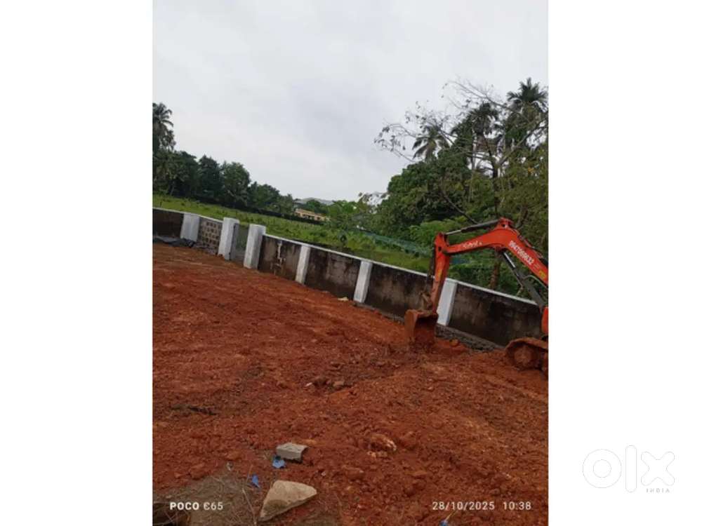 4.373 cent land for sale at chottanikara-Thripunithura bus route