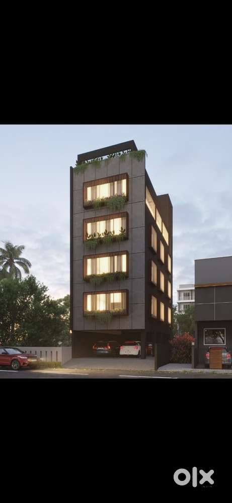 Floor for rent near Bavada Court