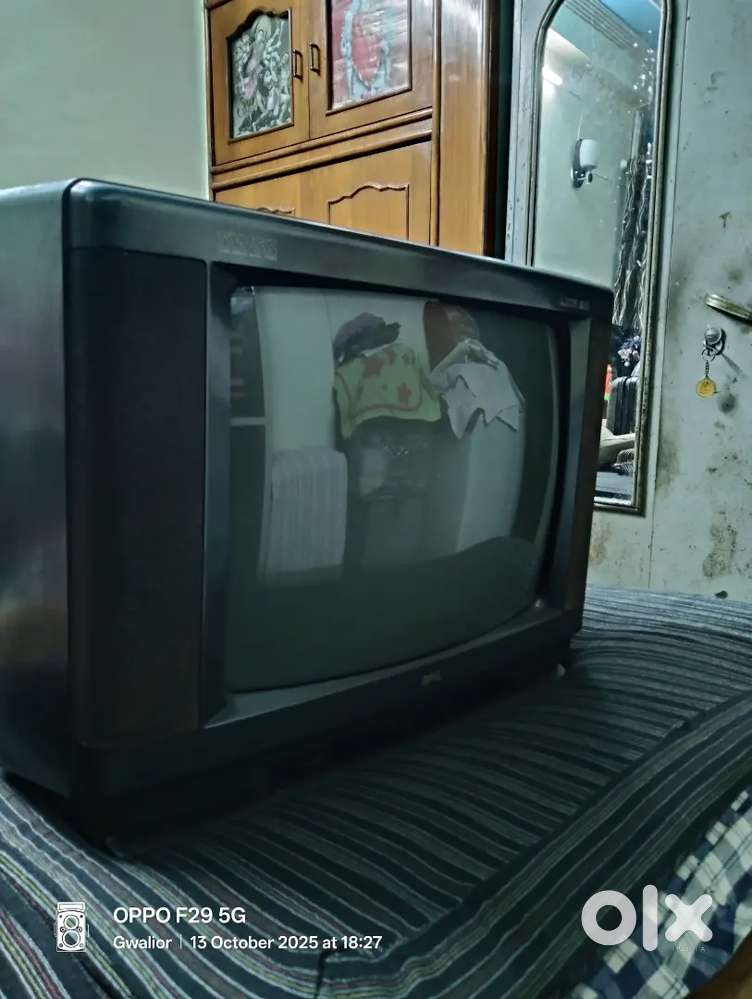 32 Inch Colour TV