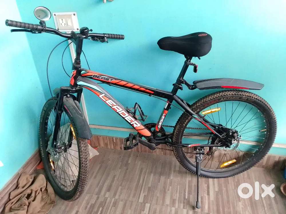 Best in quality with extra paded seat and extra looking mirror