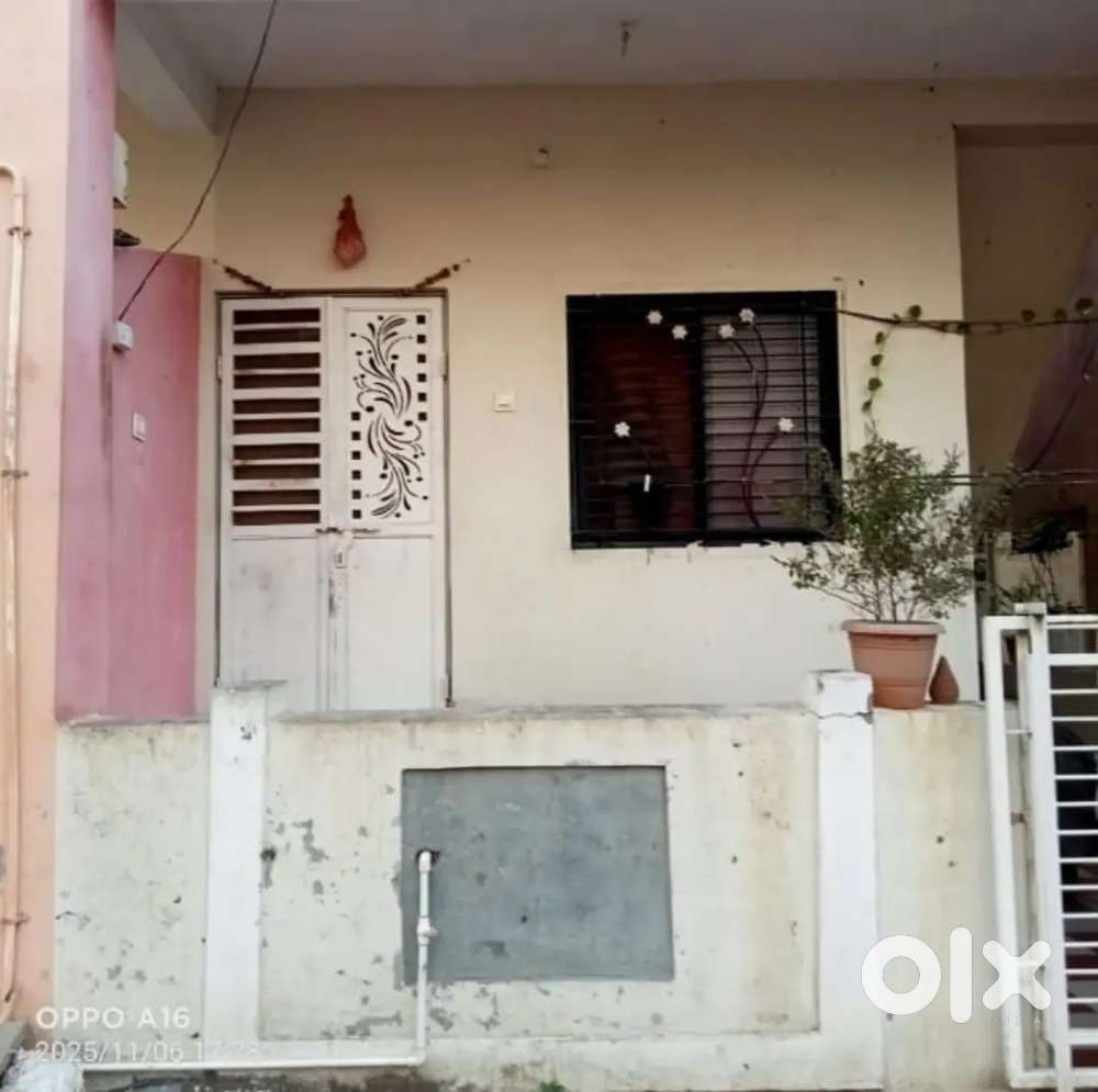 One room kitchen bedroom or space