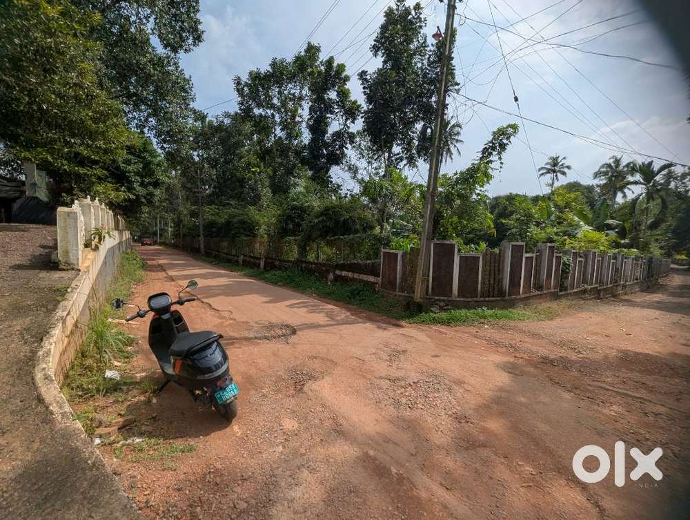 Land 1 acres at Caritas 3.5 lakh/cent