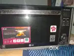 LG Microwave Mint Condition Kitchen item