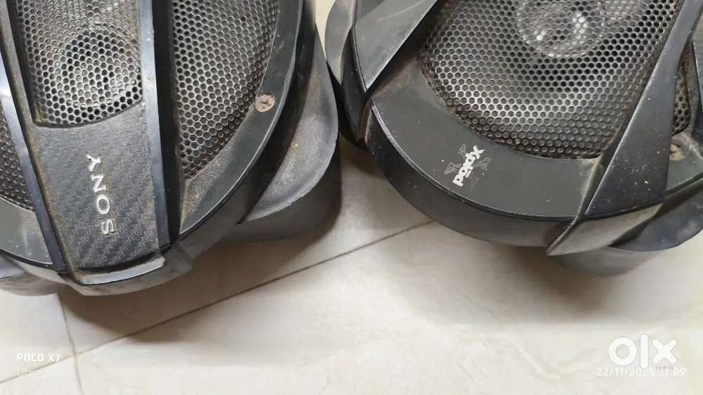 Sony Xplod car speaker, specifically the XS-XB6941 model. 