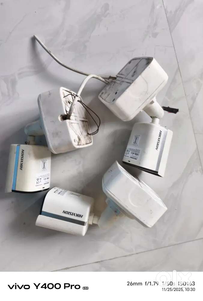 Hikvision cemaras..2.5mp bullet and dome cemaras