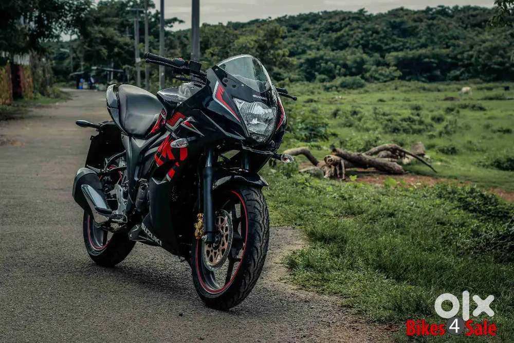 Gixxer for Sale MH07 passing