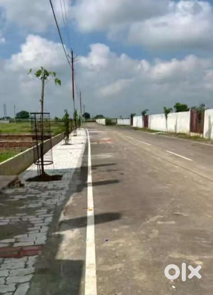 आवासीय प्लॉट उपलब्ध