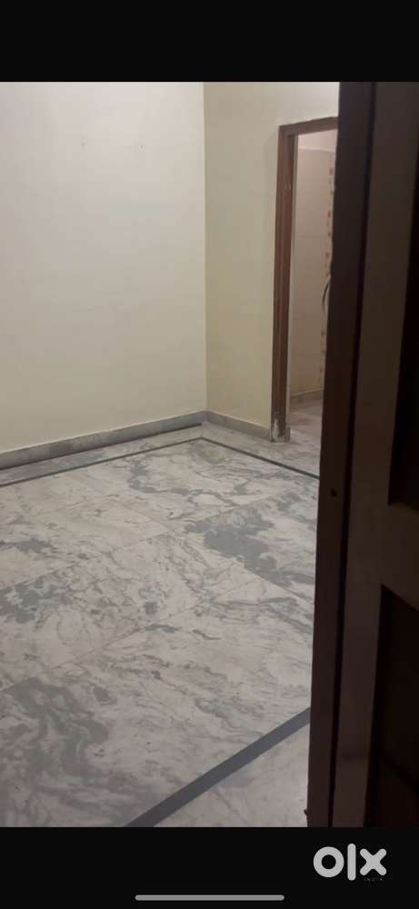 One bhk for rent in sec 14