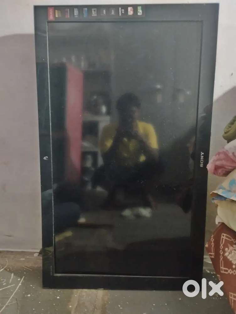 Sony tv 40 inch display damage