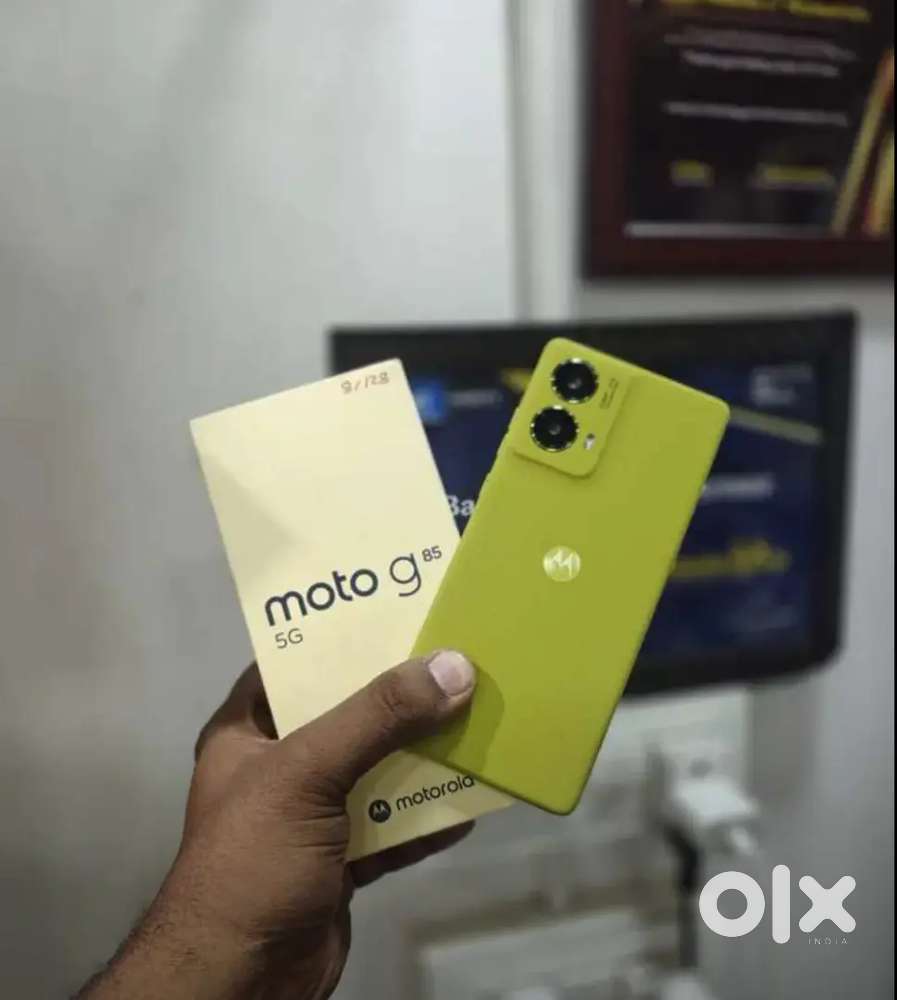 Moto g85 8gb 128gb 3 months old