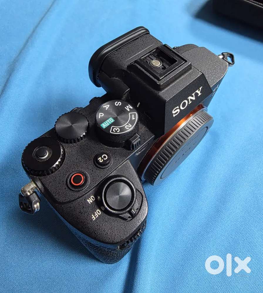 Sony Alpha 7M4 Sparingly Used - 1.5 Years Warranty Pending with Box