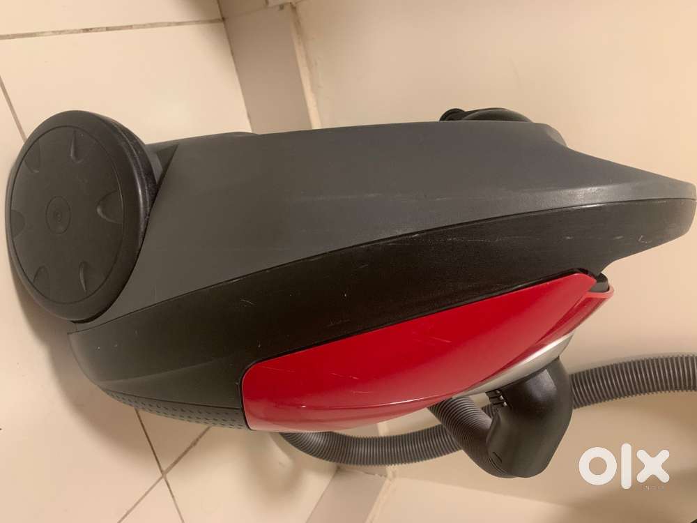 Panasonic Vacuum Cleaner. Model - MC CG713 (Made in Malaysia)