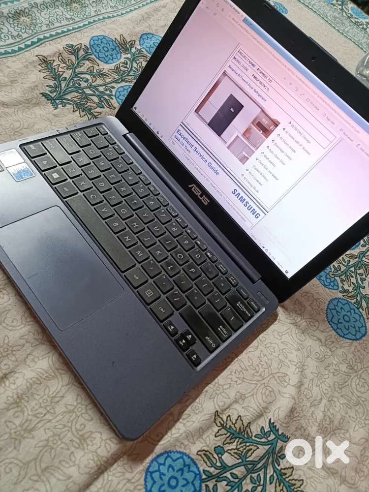 Mini Laptop