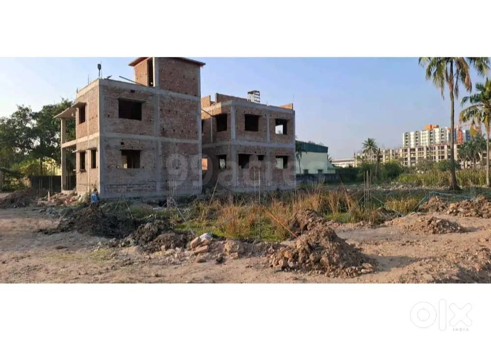 Baruipur connected road with easy access to Thakurpukur