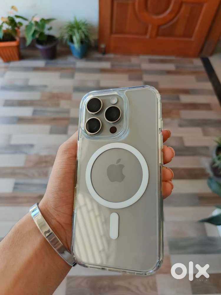I phone 16 pro (10 days old)