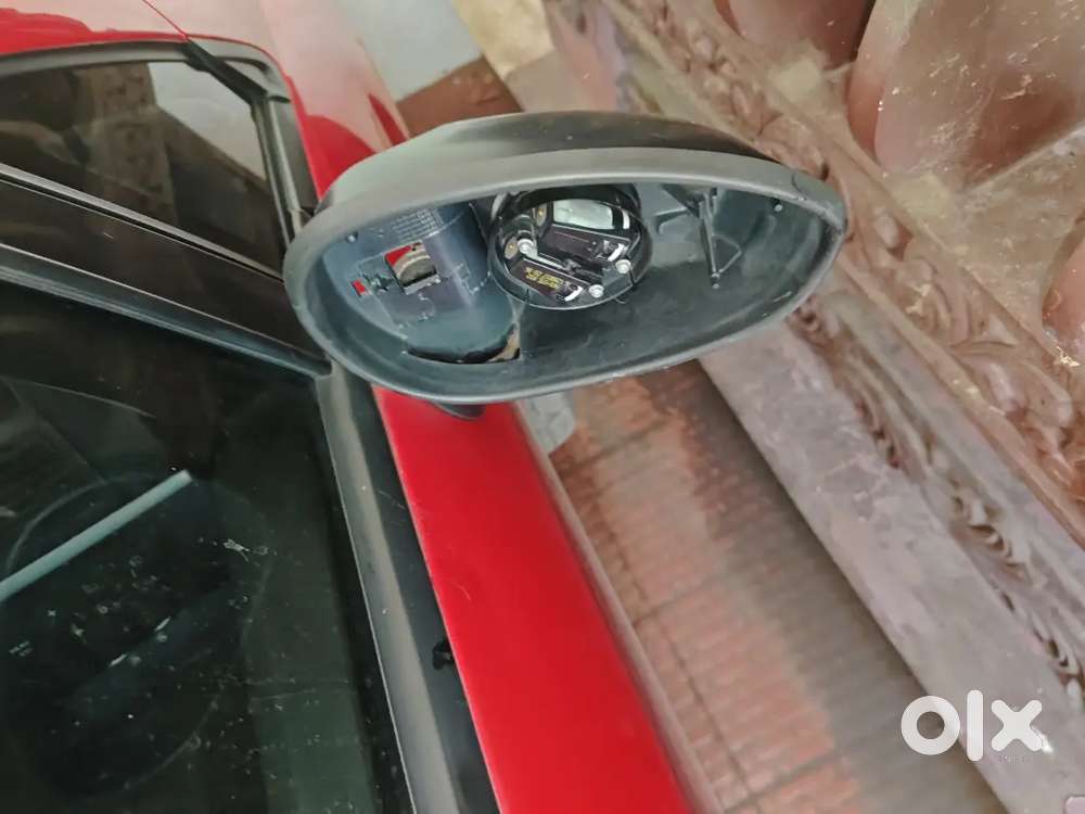 Election mirror of fiat Punto (cover price 200/- in Jeep showroom)