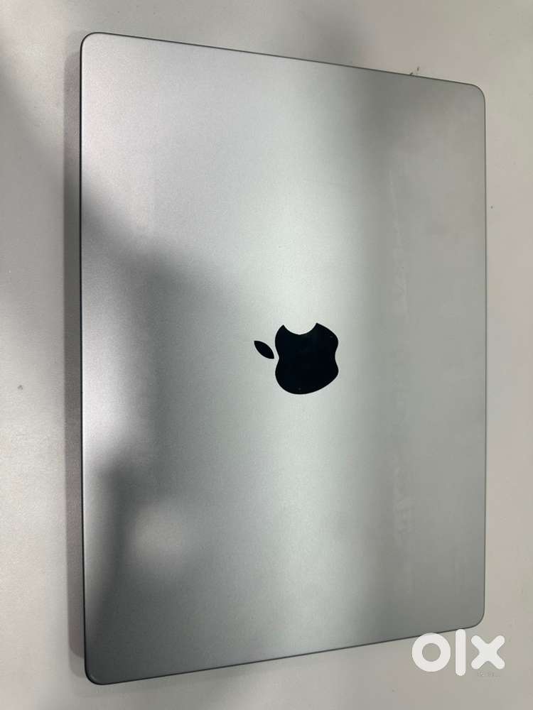 Macbook pro A2442 M1 14inches