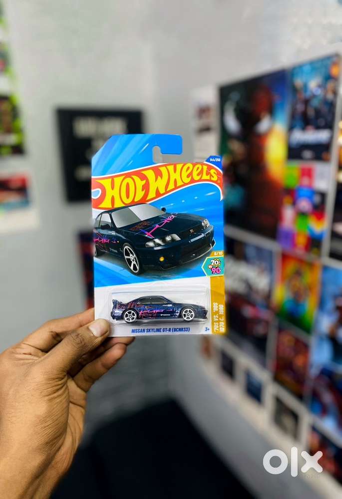 HOT WHEELS